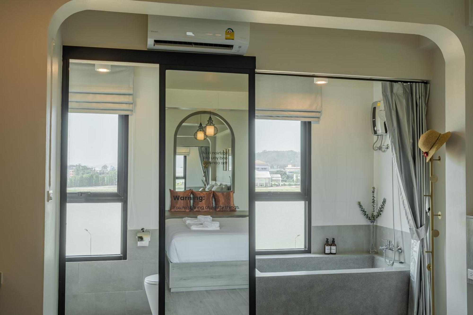 Ang Pao Hotel Phuket Buitenkant foto
