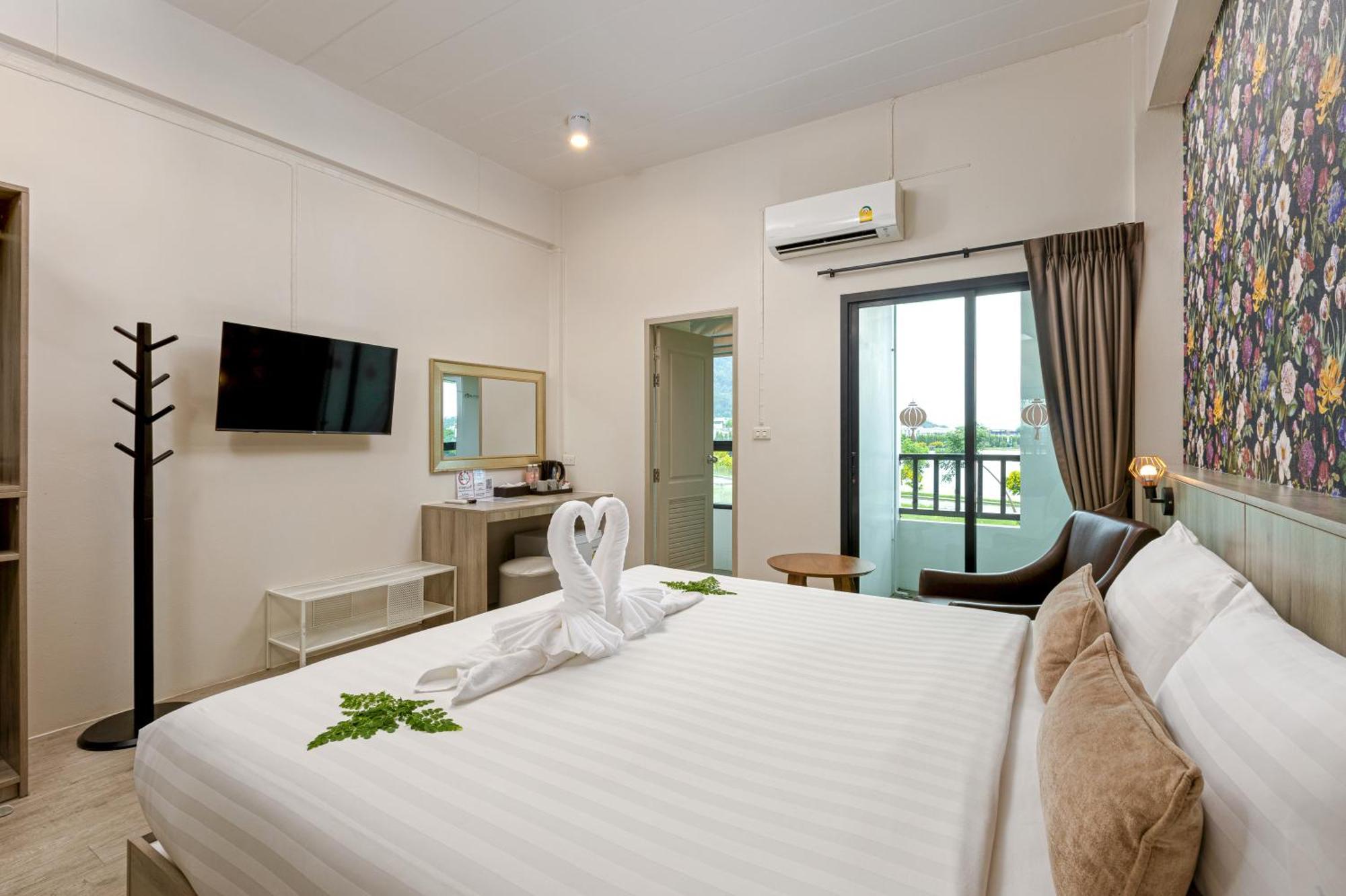 Ang Pao Hotel Phuket Buitenkant foto
