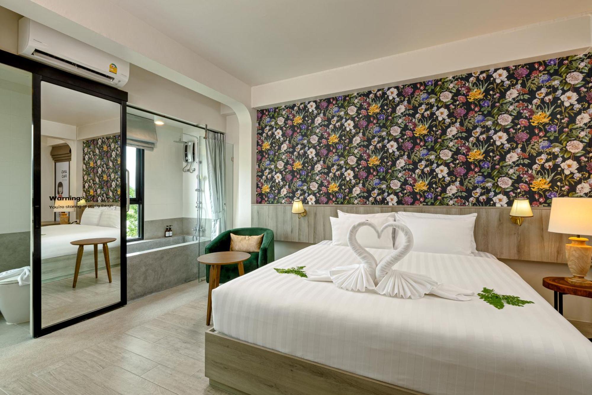 Ang Pao Hotel Phuket Buitenkant foto