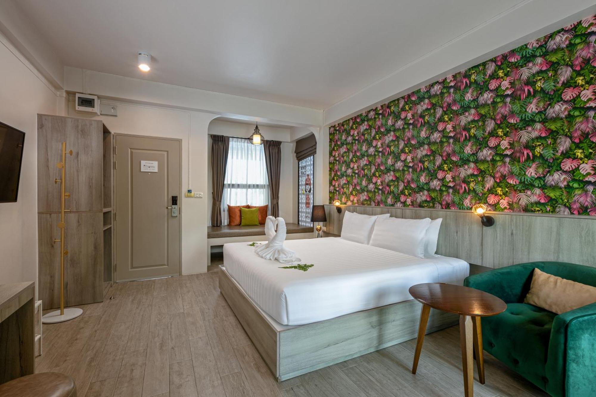 Ang Pao Hotel Phuket Buitenkant foto