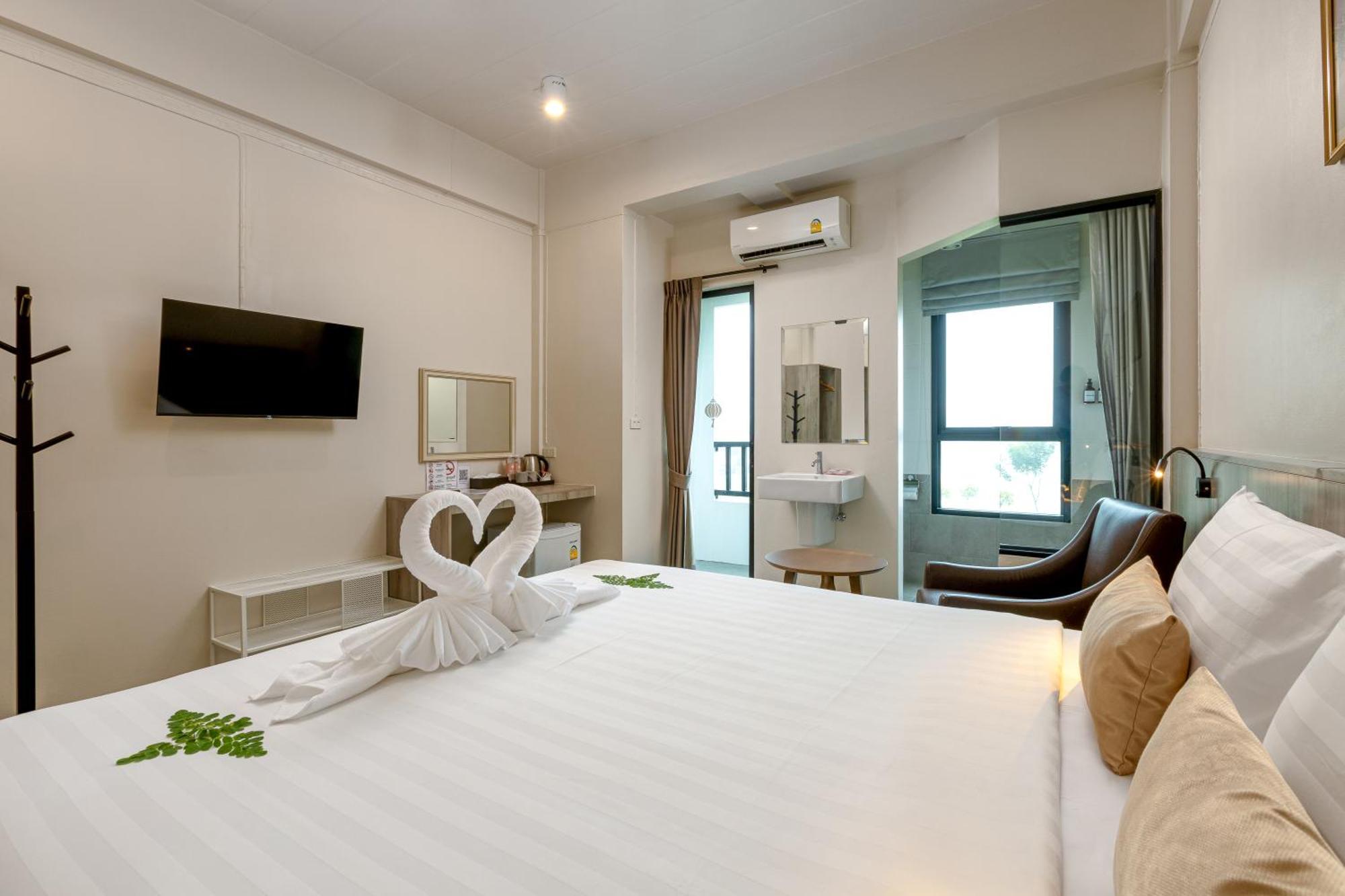 Ang Pao Hotel Phuket Buitenkant foto