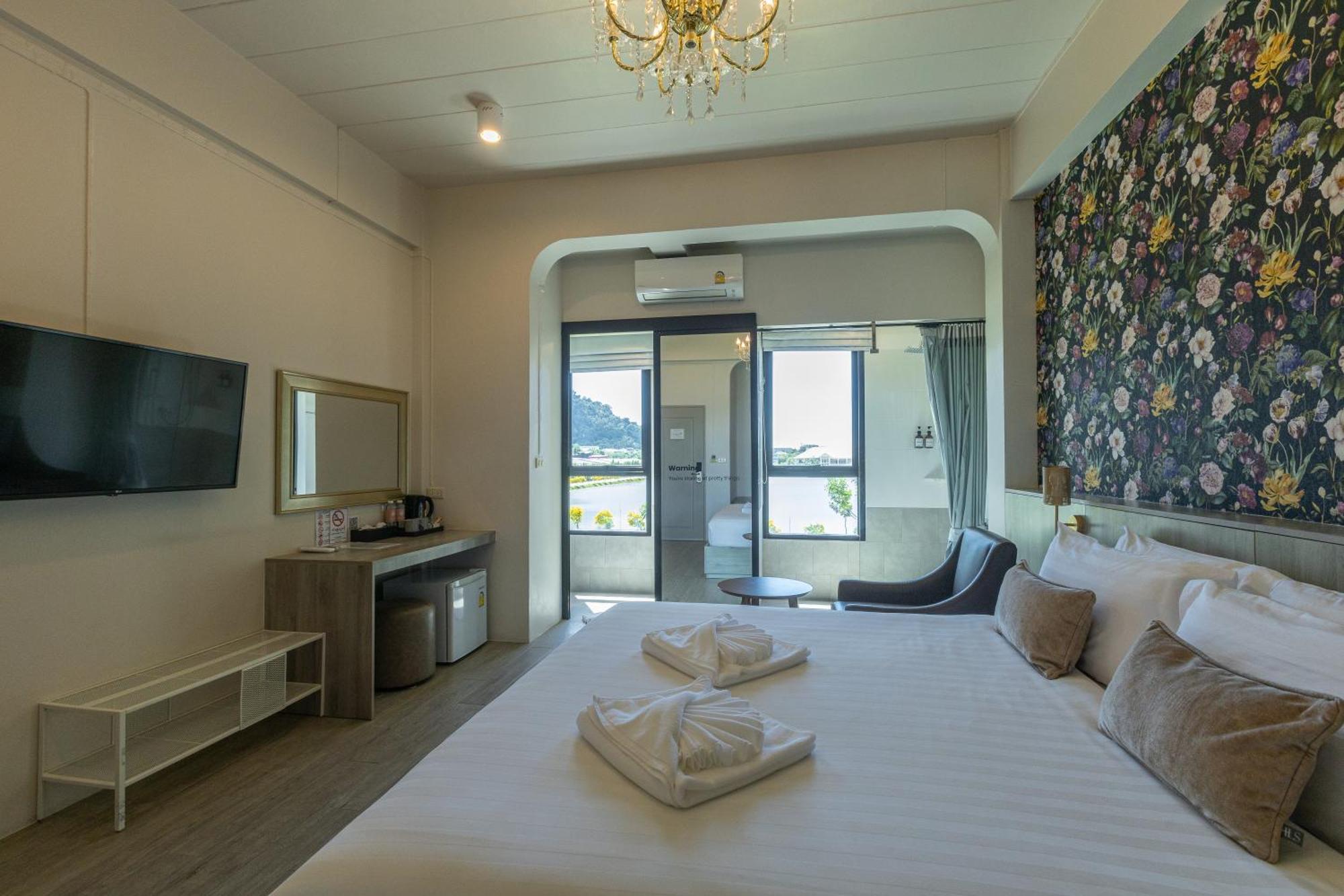 Ang Pao Hotel Phuket Buitenkant foto