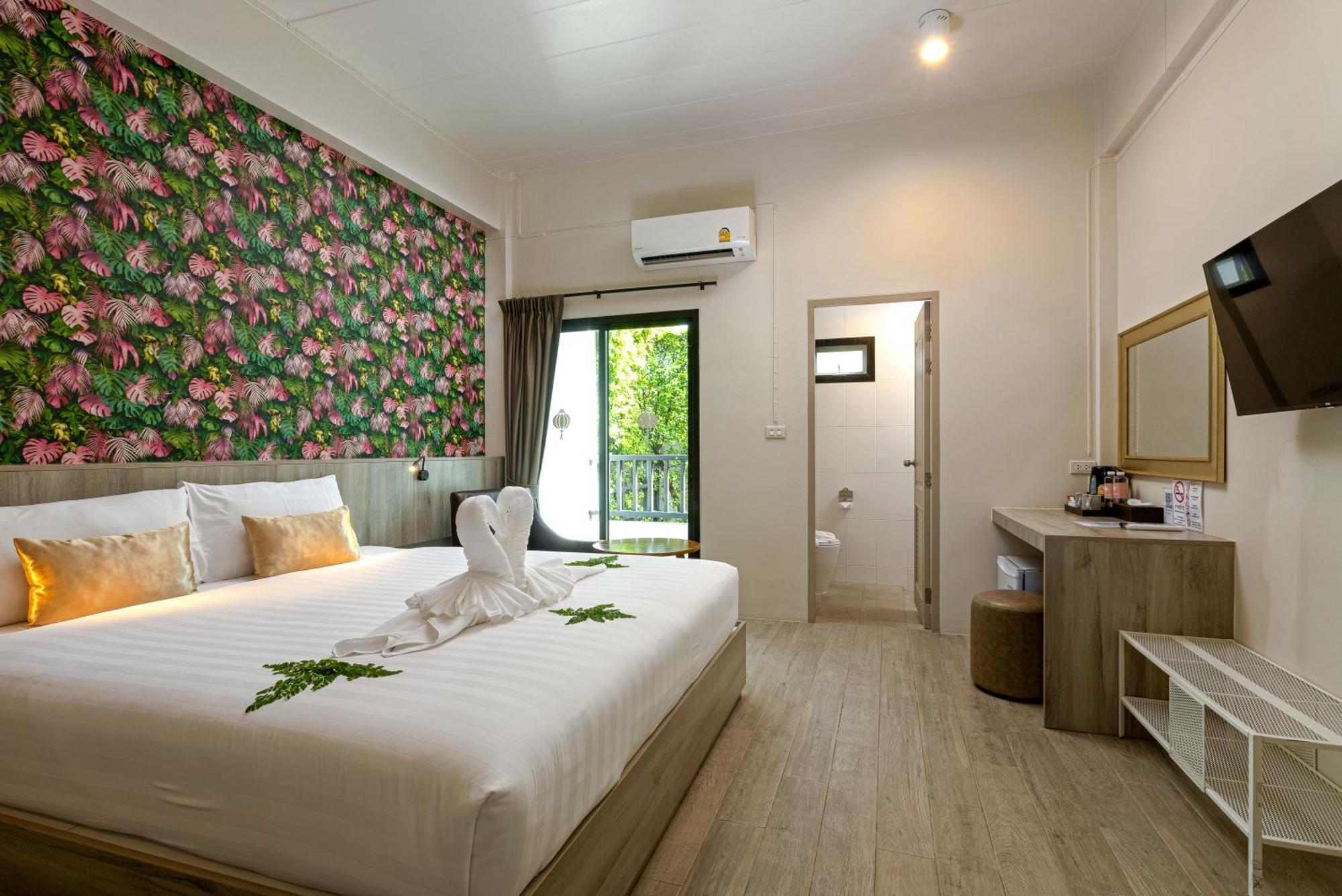 Ang Pao Hotel Phuket Buitenkant foto