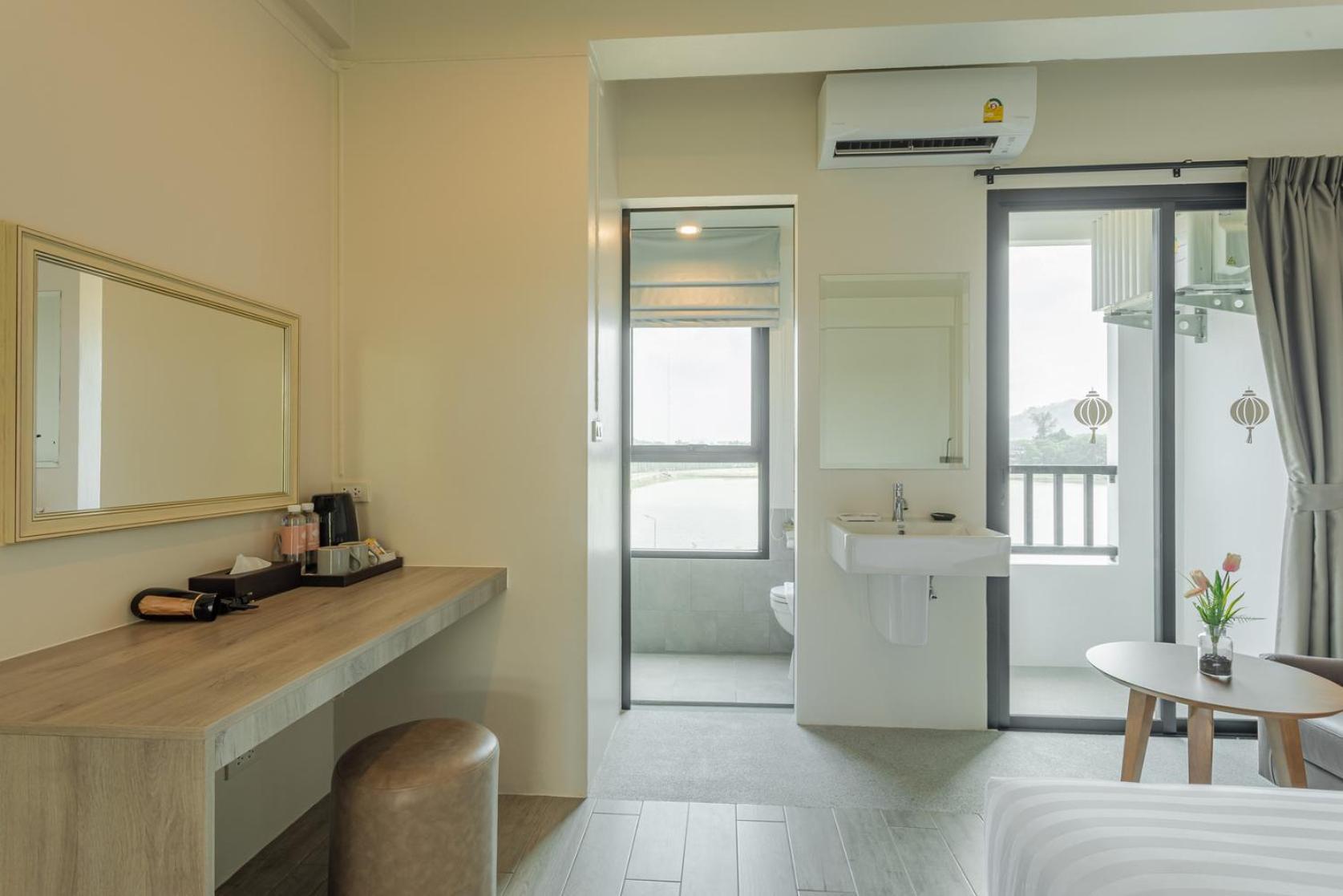 Ang Pao Hotel Phuket Buitenkant foto