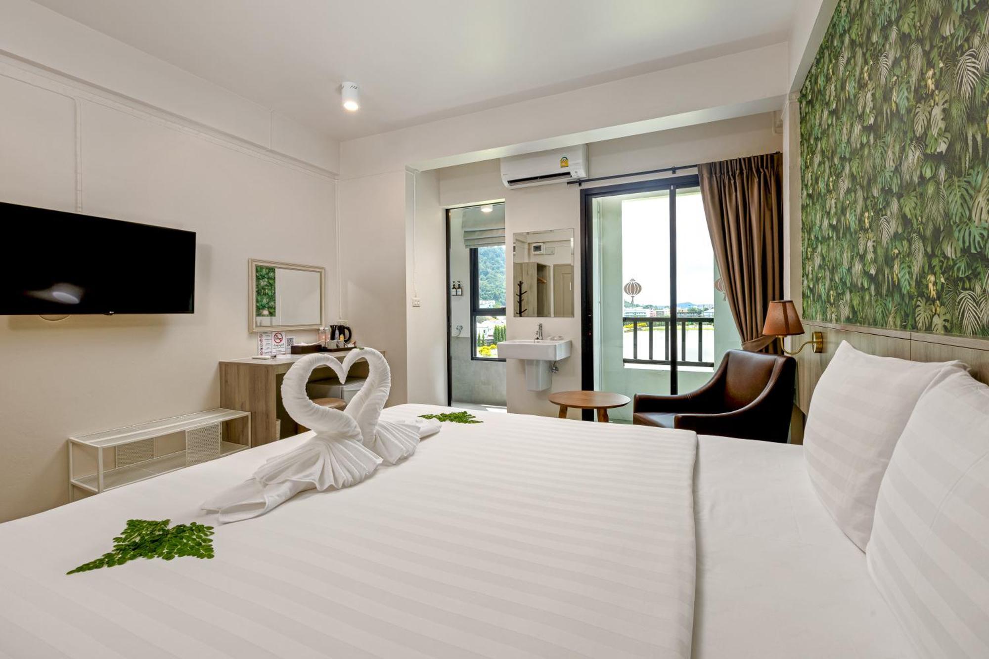 Ang Pao Hotel Phuket Buitenkant foto