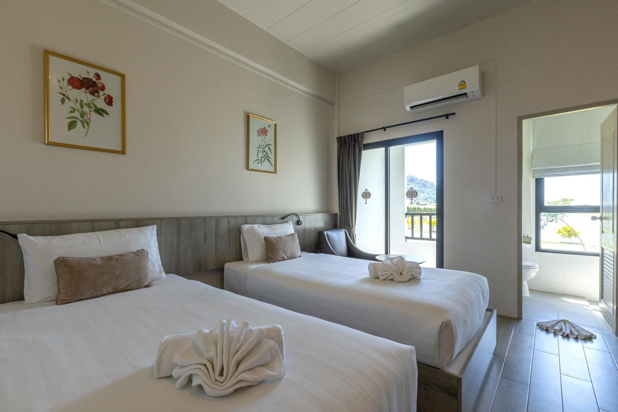 Ang Pao Hotel Phuket Buitenkant foto